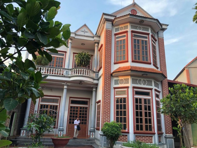 Ngôi nhà khang trang của ông Dương Văn Chuốt ở thôn Thắng Chí (xã Minh Trí, Sóc Sơn, Hà Nội) - ảnh: M.Minh