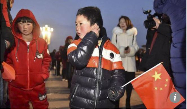 Cậu bé tóc đóng băng nổi tiếng Trung Quốc bị buộc thôi học chỉ sau một tuần đến trường mới - Ảnh 3.