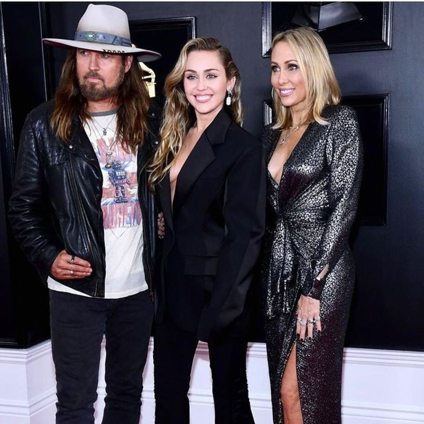 (X) Billy Ray Cyrus 'Was Hoping' To Mend Things With Daughter Miley ...